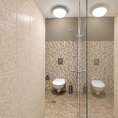 Апартаменты Spacious W/ Space For 6 Guests